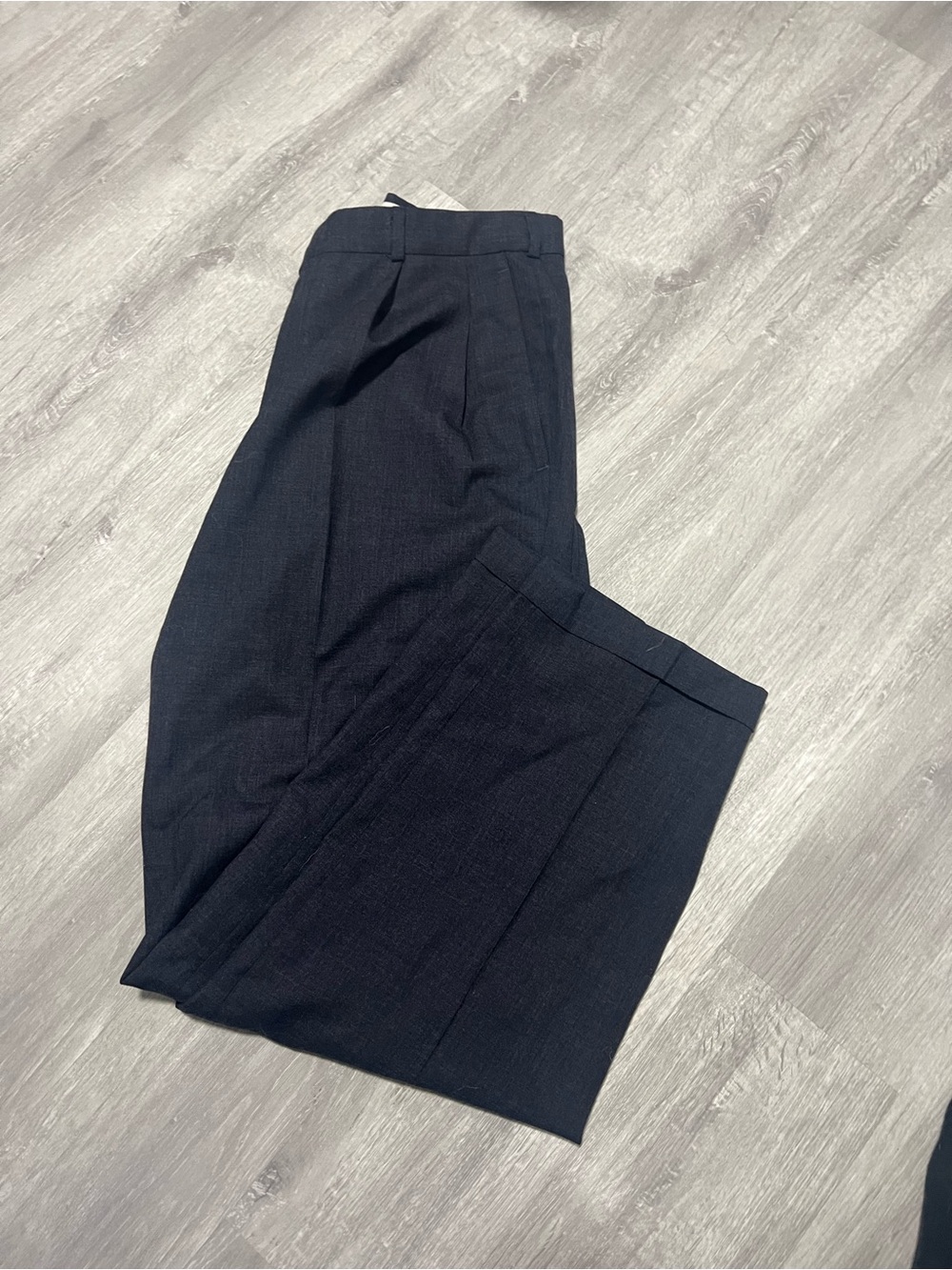 Tailored Pleated Men's Dress Pants - Black